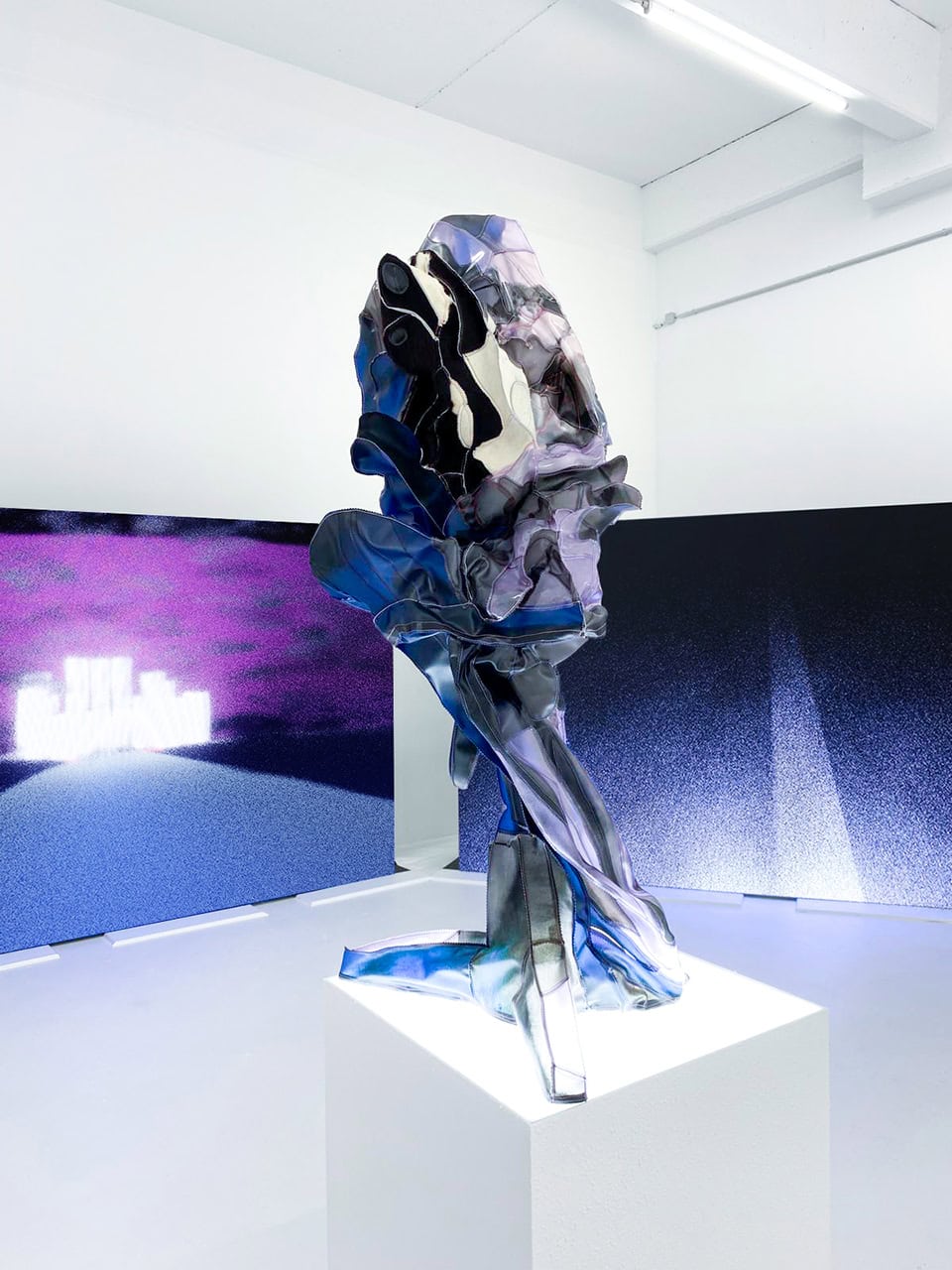Installation view: SOLID STATE DREAM — exhibition by Fynn Ribbeck